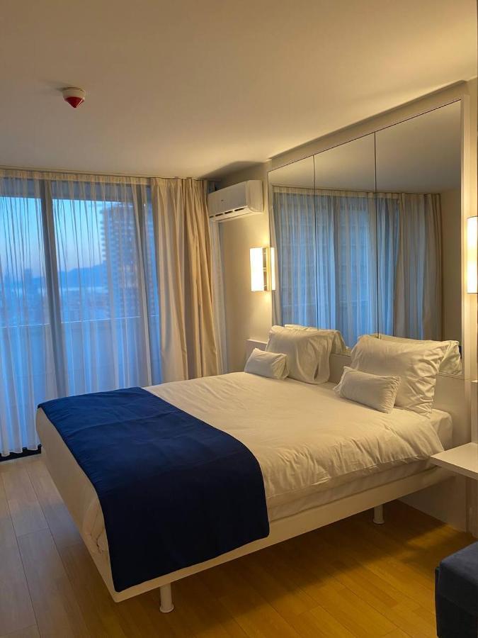 Orbi City Luxury Studio Harbour And Sea View Батуми Экстерьер фото